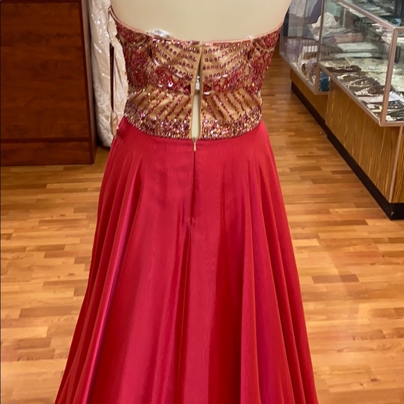 Strawberry prom dress with beads - Picture 5 of 8